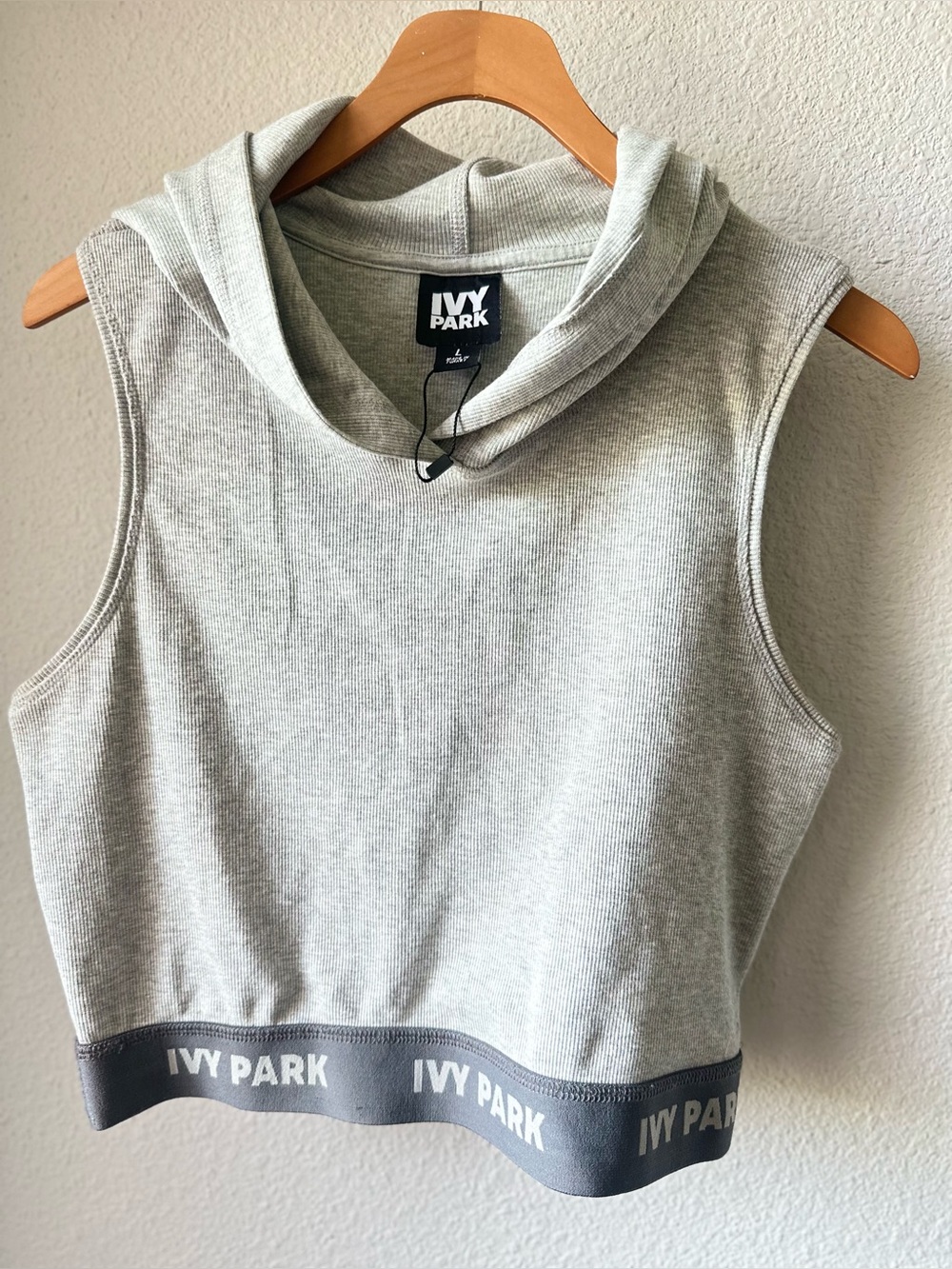 IVY PARK Ribbed Sleeveless Hooded Crop Top in Heather Gray